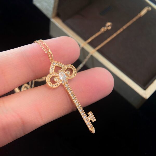 アイリスモチーフ キーペンダント（レッドカルセドニー）ネックレス｜Tiffanyスタイル - 画像 (6)