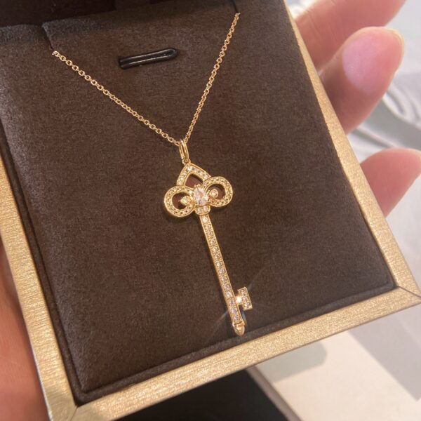 アイリスモチーフ キーペンダント（レッドカルセドニー）ネックレス｜Tiffanyスタイル - 画像 (5)