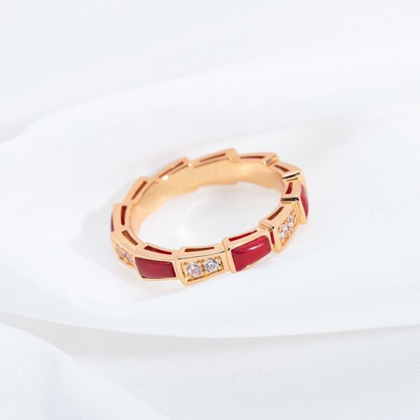 ローズゴールド×カーネリアンカラー スネークリング（スリムタイプ）｜BVLGARI Serpentiスタイル - 画像 (3)
