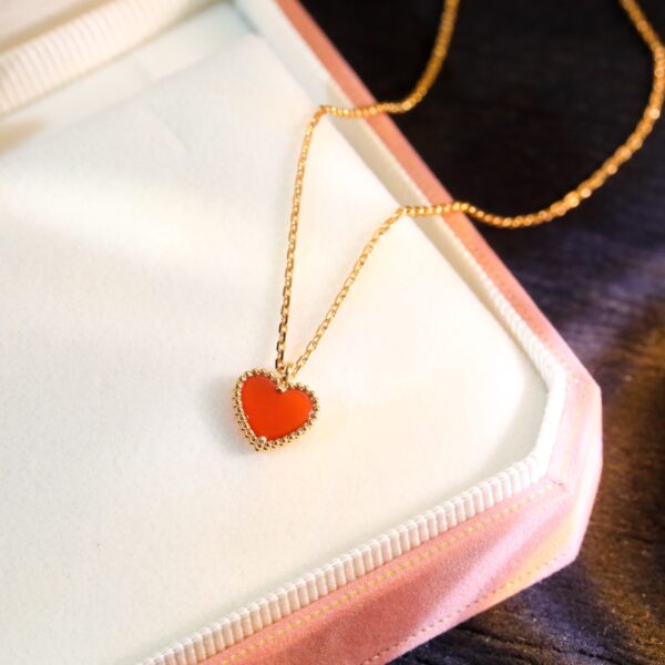カーネリアン ハートモチーフ ミニネックレス（1モチーフ）｜Van Cleef & Arpelsスタイル - 画像 (4)
