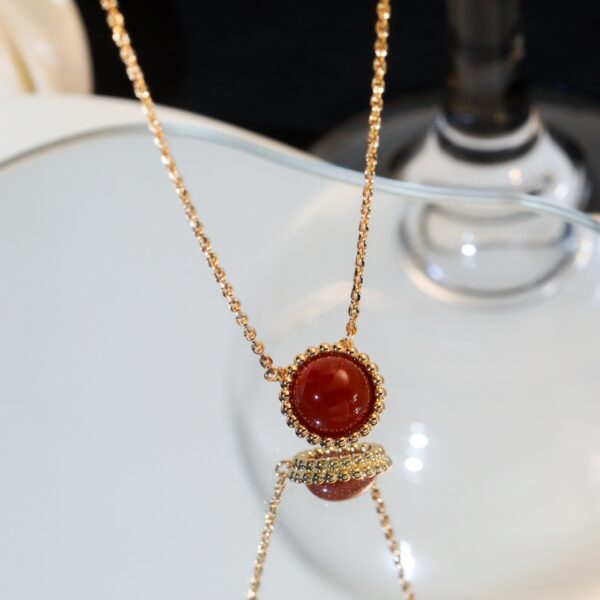 ラウンドビーズ×天然ストーン ネックレス｜カーネリアン／マラカイト｜Van Cleef & Arpels Perléeスタイル - 画像 (8)