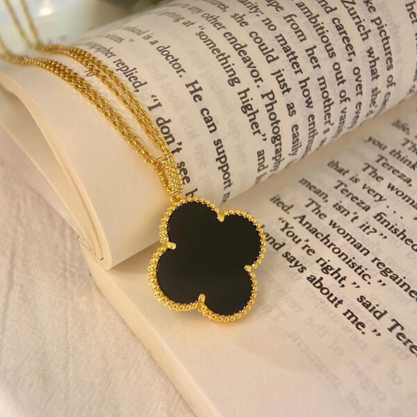オニキス×クローバー ロングネックレス（1モチーフ）｜ローズゴールド／イエローゴールド｜Van Cleef & Arpels Magic Alhambraスタイル - 画像 (3)